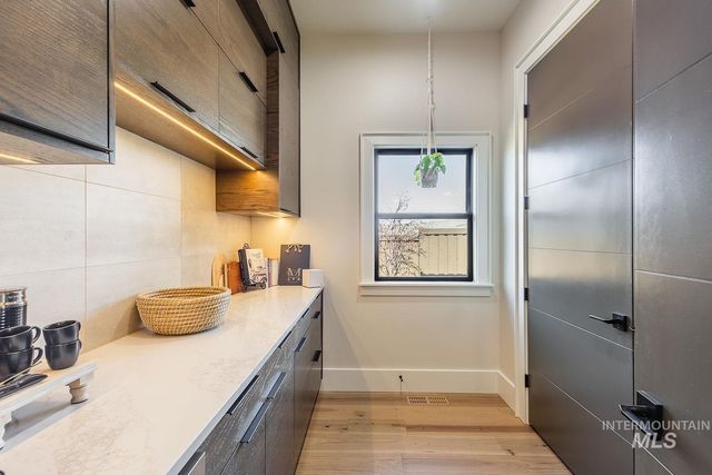 11500 N 17th Way, Boise, ID 83714