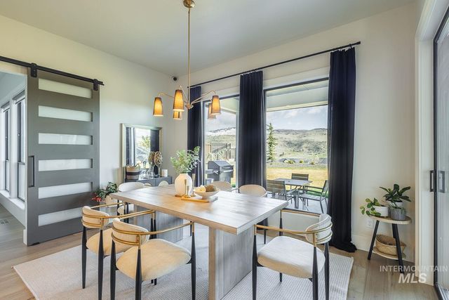 11500 N 17th Way, Boise, ID 83714