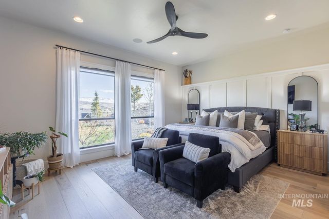 11500 N 17th Way, Boise, ID 83714