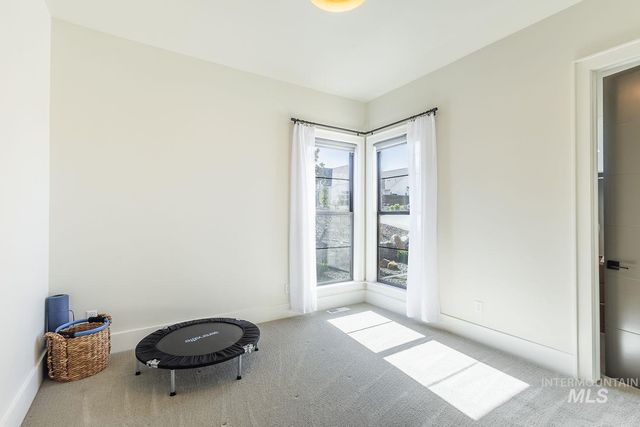 11500 N 17th Way, Boise, ID 83714