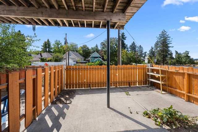 1716 N Pettet Dr, Spokane, WA 99205