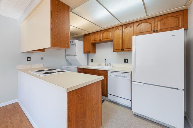 1716 N Pettet Dr, Spokane, WA 99205