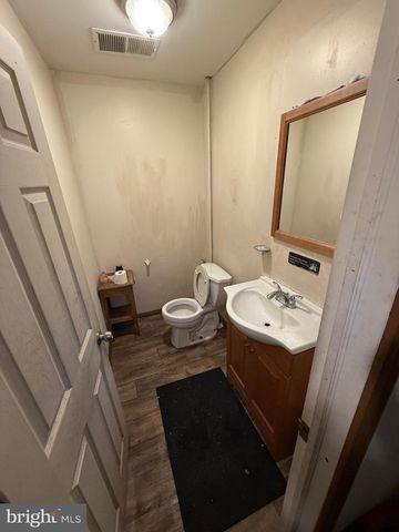 446 W YORK ST, Philadelphia, PA 19133