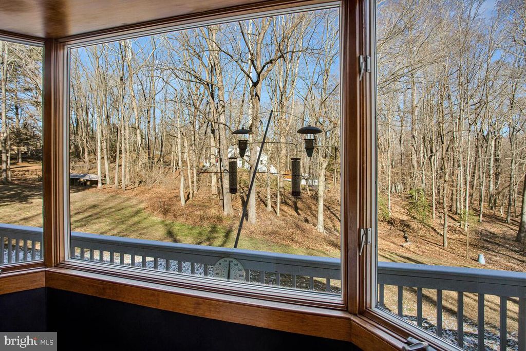 Image 10 of property listing at 3400 CHURCHILL CT, Owings, MD 20736