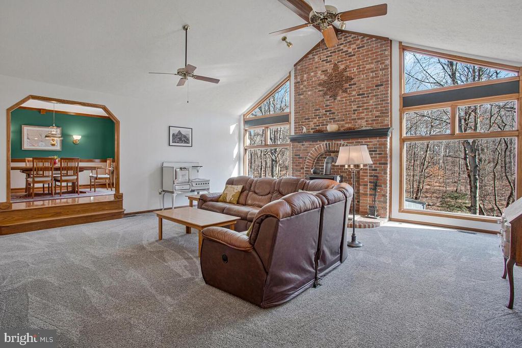 Image 14 of property listing at 3400 CHURCHILL CT, Owings, MD 20736