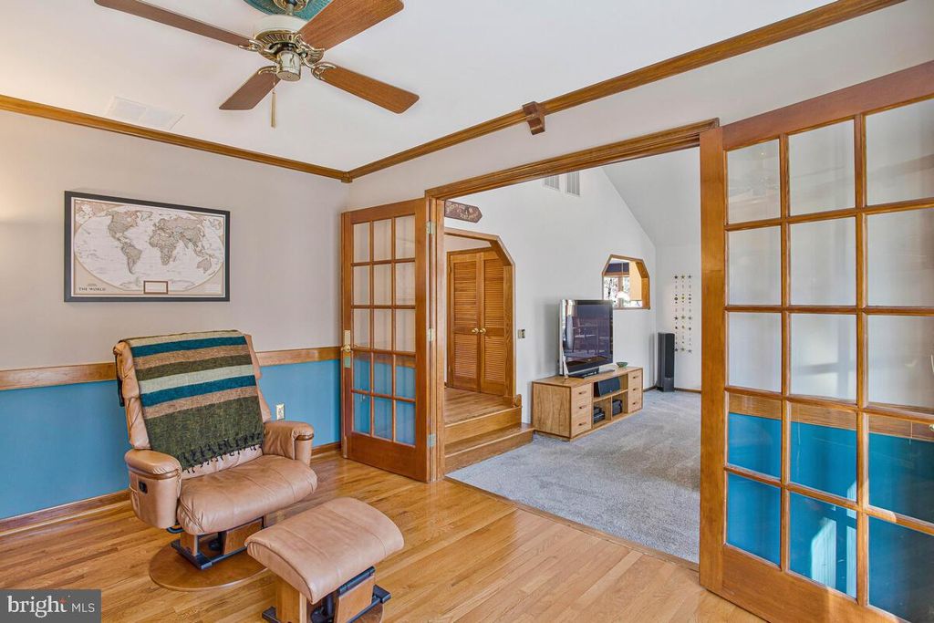 Image 20 of property listing at 3400 CHURCHILL CT, Owings, MD 20736