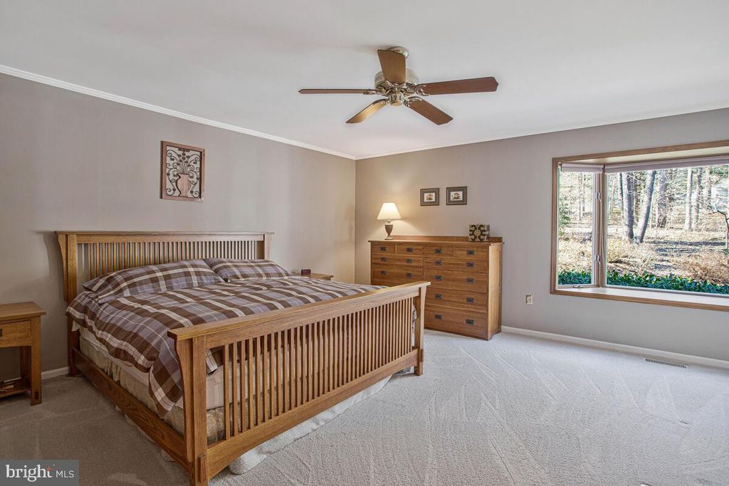 Image 21 of property listing at 3400 CHURCHILL CT, Owings, MD 20736