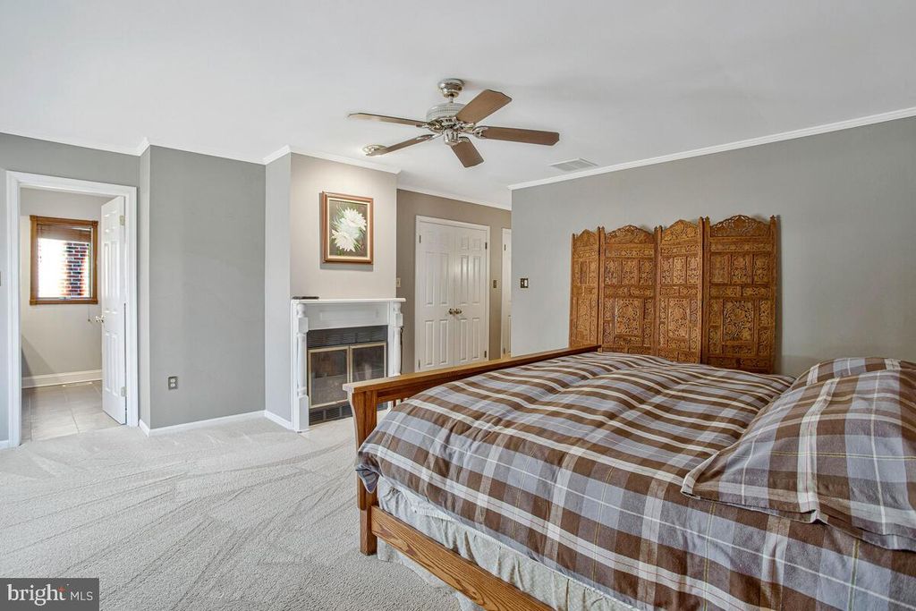 Image 24 of property listing at 3400 CHURCHILL CT, Owings, MD 20736