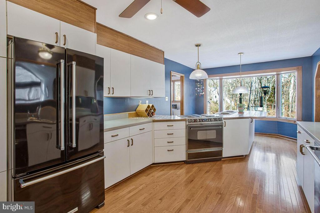 Image 7 of property listing at 3400 CHURCHILL CT, Owings, MD 20736