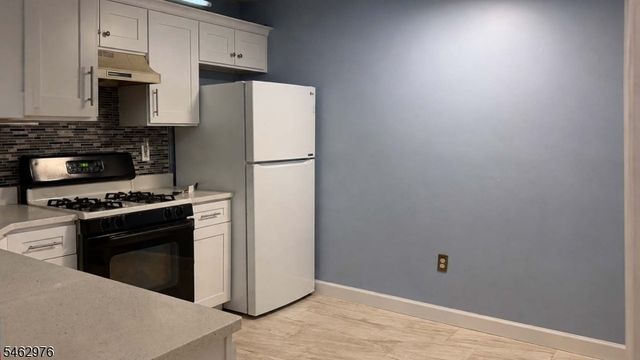 216 Sapphire Ln 216, Franklin Twp., NJ 08823