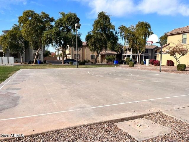 2850 S Brett Street, Gilbert, AZ 85295