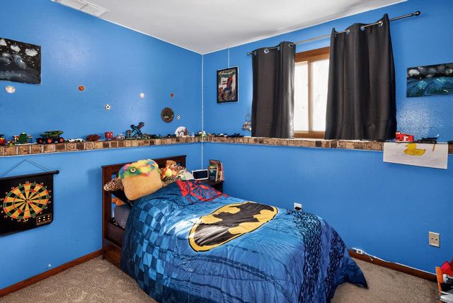 S65W25030 Verta Vista DRIVE, Waukesha, WI 53189