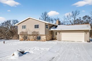 S65W25030 Verta Vista DRIVE, Waukesha, WI 53189