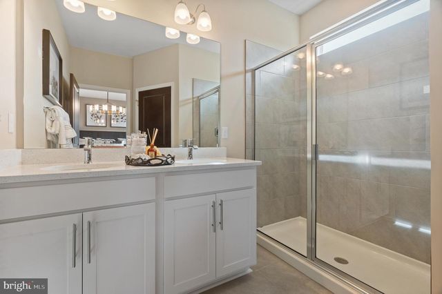 5111 GLISTENING POND WAY, Upper Marlboro, MD 20772