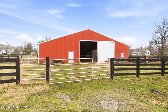 2115 Lower Hunters Trace, Louisville, KY 40216