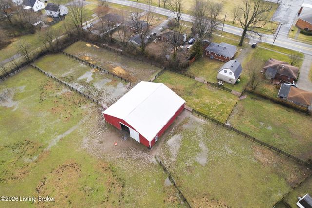 2115 Lower Hunters Trace, Louisville, KY 40216