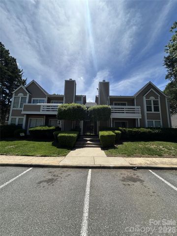 9605 Vinca Circle G, Charlotte, NC 28213
