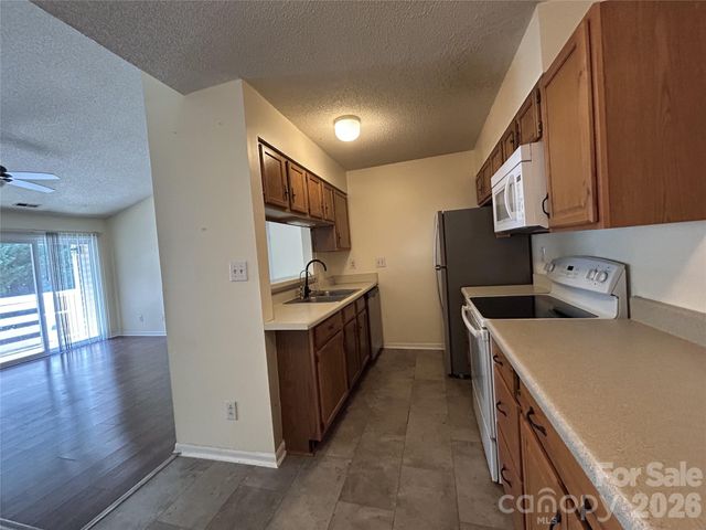 9605 Vinca Circle G, Charlotte, NC 28213