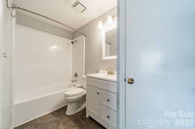 9605 Vinca Circle G, Charlotte, NC 28213