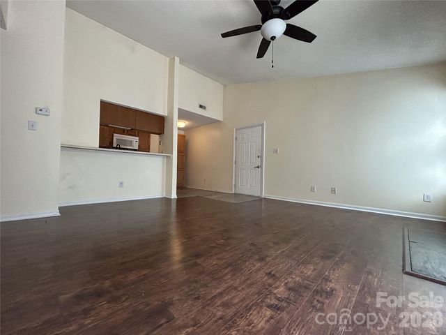 9605 Vinca Circle G, Charlotte, NC 28213