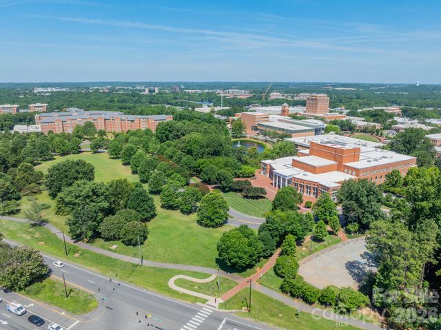 9605 Vinca Circle G, Charlotte, NC 28213