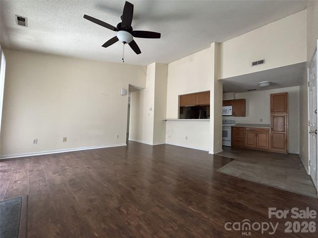 9605 Vinca Circle G, Charlotte, NC 28213