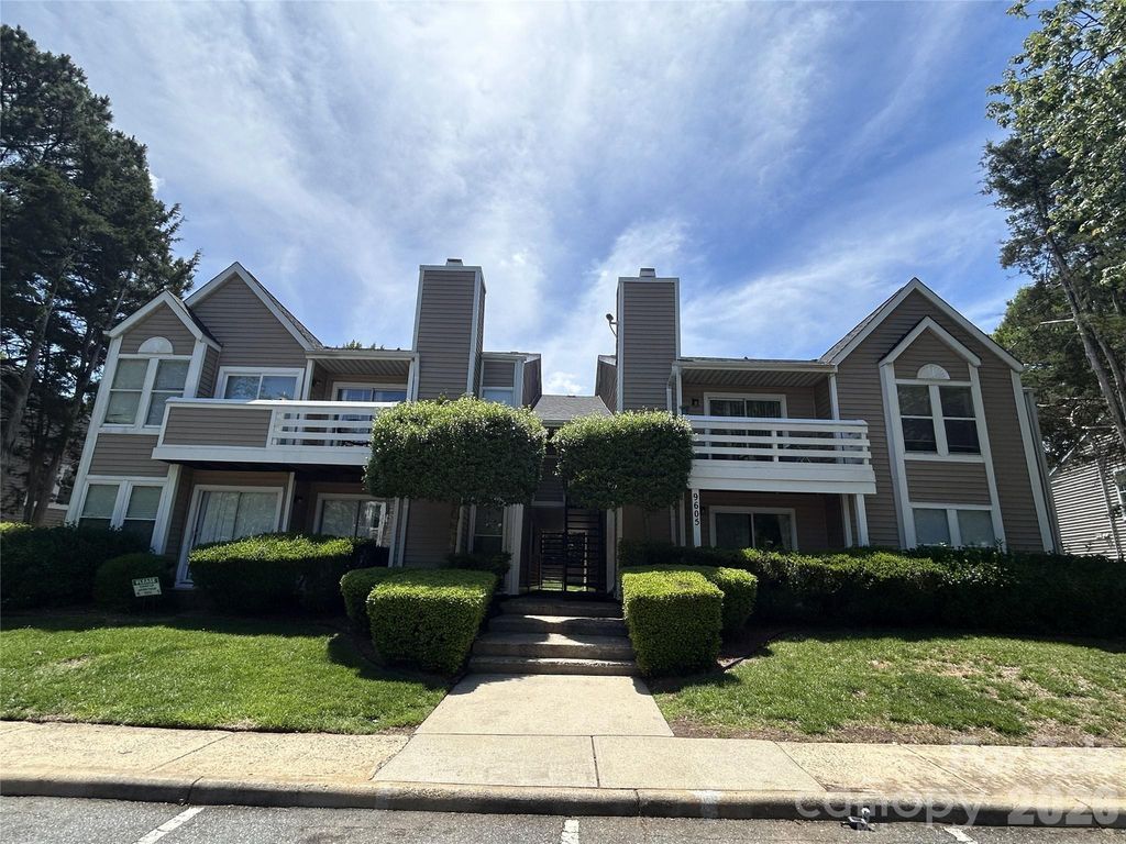 9605 Vinca Circle G, Charlotte, NC 28213