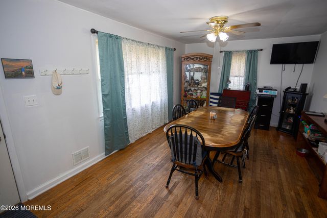 29 Haven Terrace, Parlin, NJ 08859