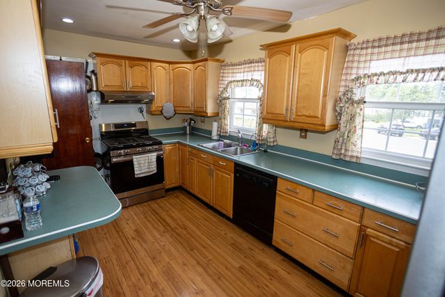 29 Haven Terrace, Parlin, NJ 08859