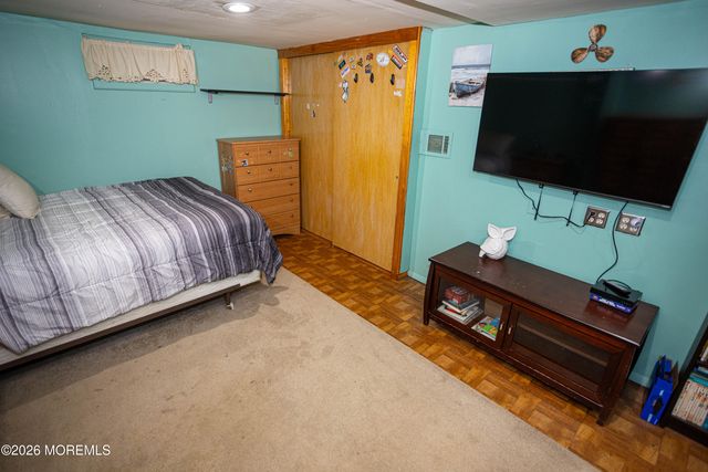 29 Haven Terrace, Parlin, NJ 08859