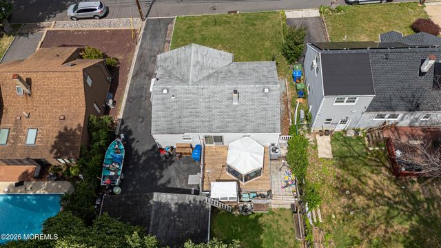 29 Haven Terrace, Parlin, NJ 08859