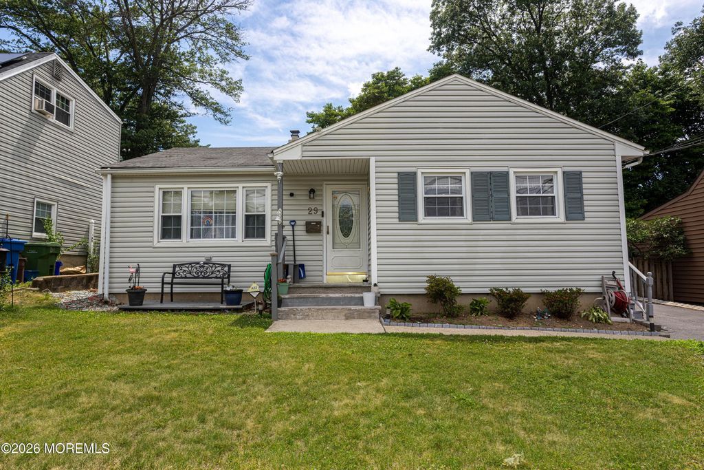 29 Haven Terrace, Parlin, NJ 08859