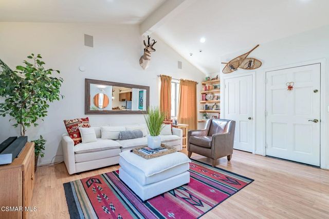6078 Peppertree Lane, Simi Valley, CA 93063