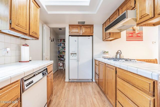 6078 Peppertree Lane, Simi Valley, CA 93063