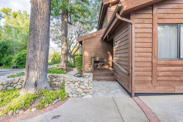 6078 Peppertree Lane, Simi Valley, CA 93063