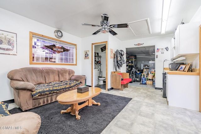 6078 Peppertree Lane, Simi Valley, CA 93063