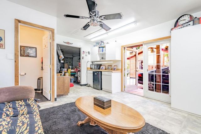 6078 Peppertree Lane, Simi Valley, CA 93063