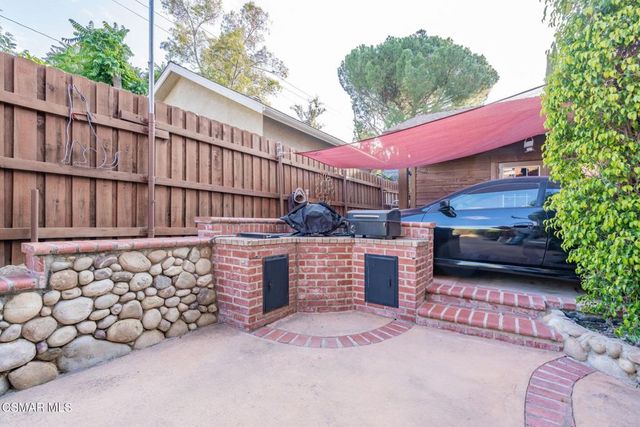 6078 Peppertree Lane, Simi Valley, CA 93063
