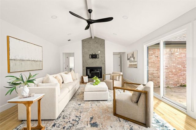 10831 Holly Springs Drive, Houston, TX 77042