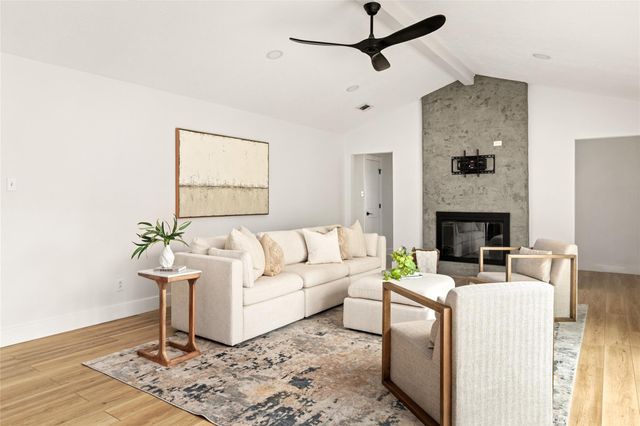 10831 Holly Springs Drive, Houston, TX 77042