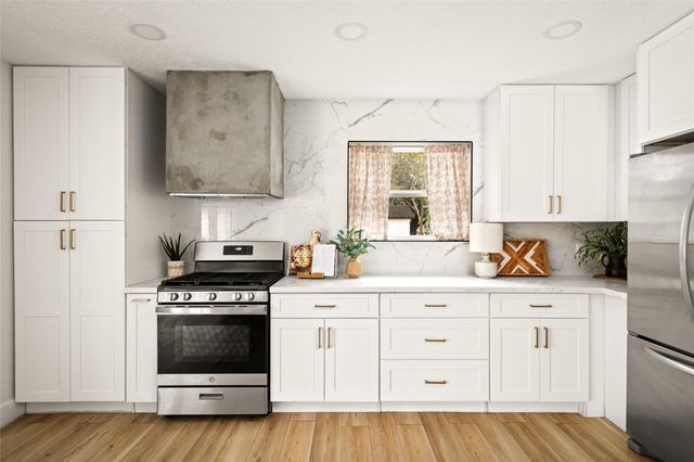 10831 Holly Springs Drive, Houston, TX 77042