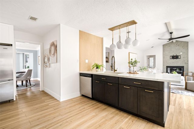 10831 Holly Springs Drive, Houston, TX 77042