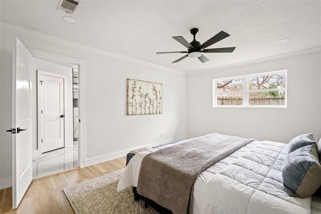 10831 Holly Springs Drive, Houston, TX 77042