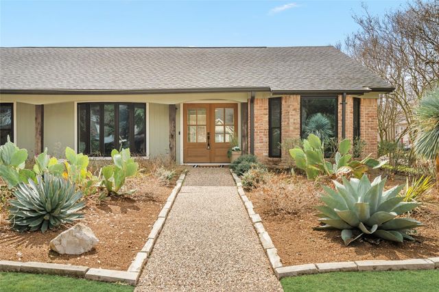 10831 Holly Springs Drive, Houston, TX 77042