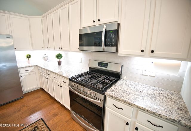 7031 Bonaventure Street SW, Ocean Isle Beach, NC 28469