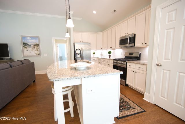 7031 Bonaventure Street SW, Ocean Isle Beach, NC 28469