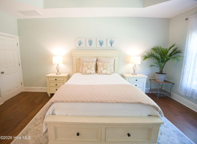 7031 Bonaventure Street SW, Ocean Isle Beach, NC 28469