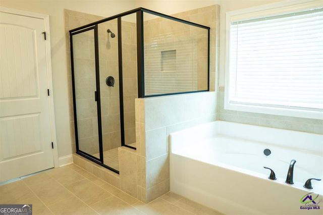 129 Alton Tucker Sr Boulevard, Bonaire, GA 31005