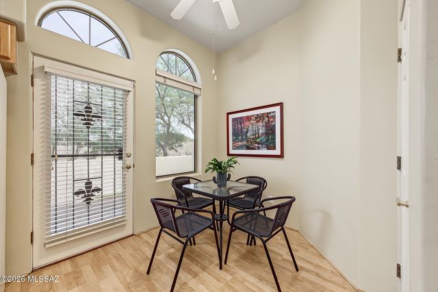 2414 W Vía Di Silvio, Tucson, AZ 85741