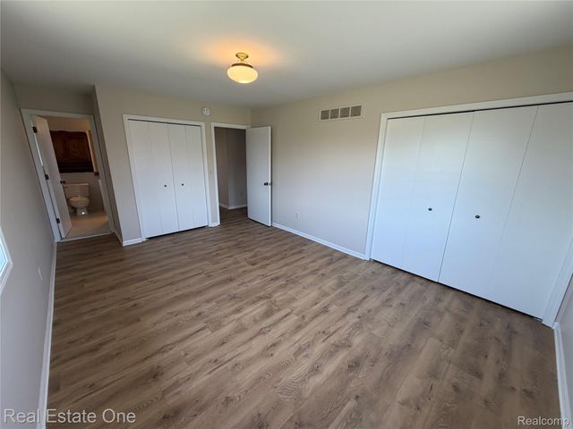 36552 Melbourne Drive, Sterling Heights, MI 48312